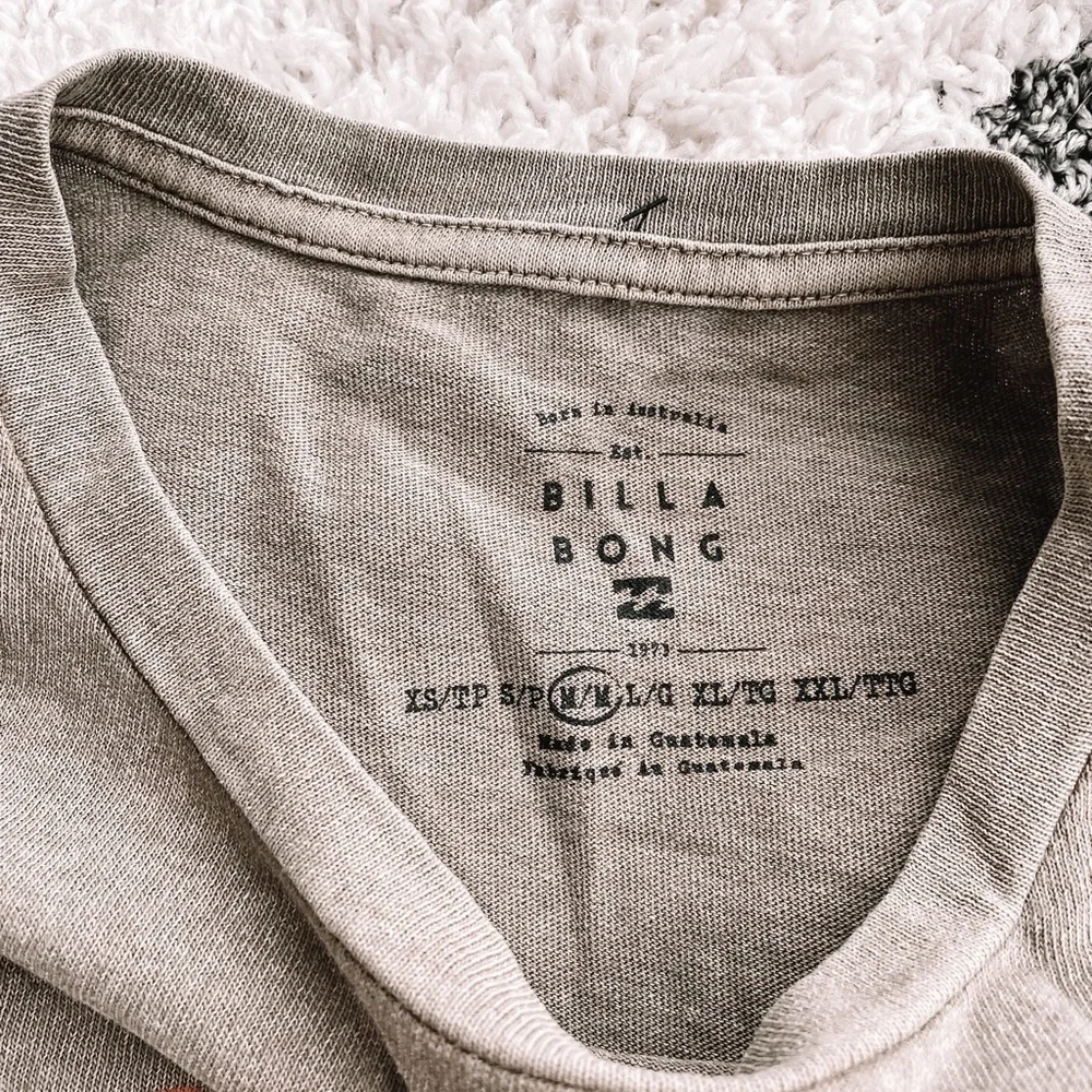 BILLABONG Green Graphic Tee!!_3